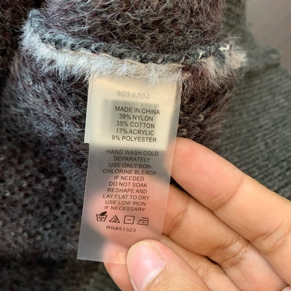 Vince Camuto Plaid Eyelash Sweater Large Gray - Picture 2 of 5